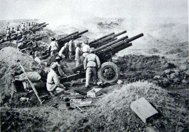 1986年扫地大爷暴露身份,解放后击落美国飞机的老英雄