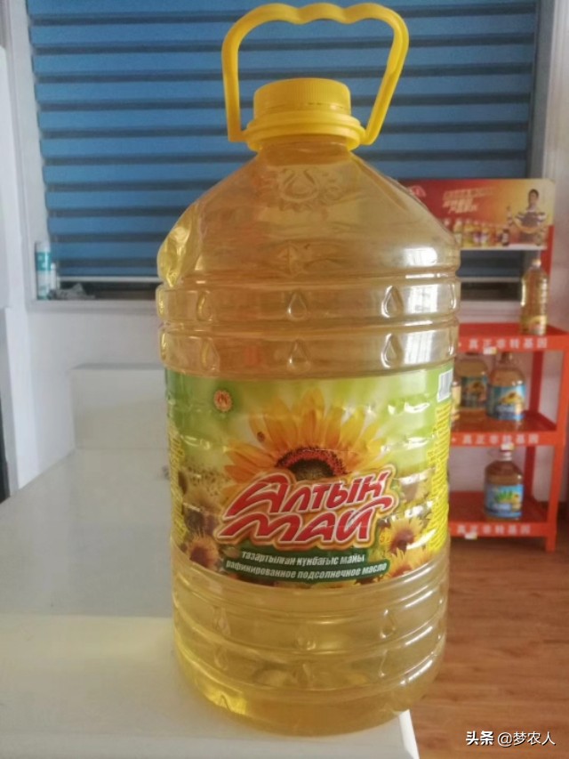 吃油要吃什么油是最健康的,怎么选油家里买什么油比较好