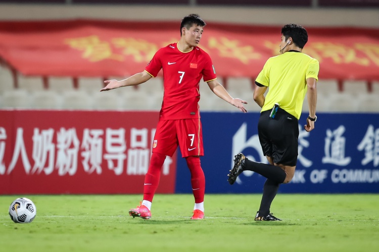 国足终结对日本4连败,国足终结对日本4连败近13场6平7负