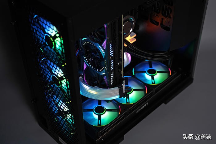 几何未来机箱m2,几何未来机箱4090