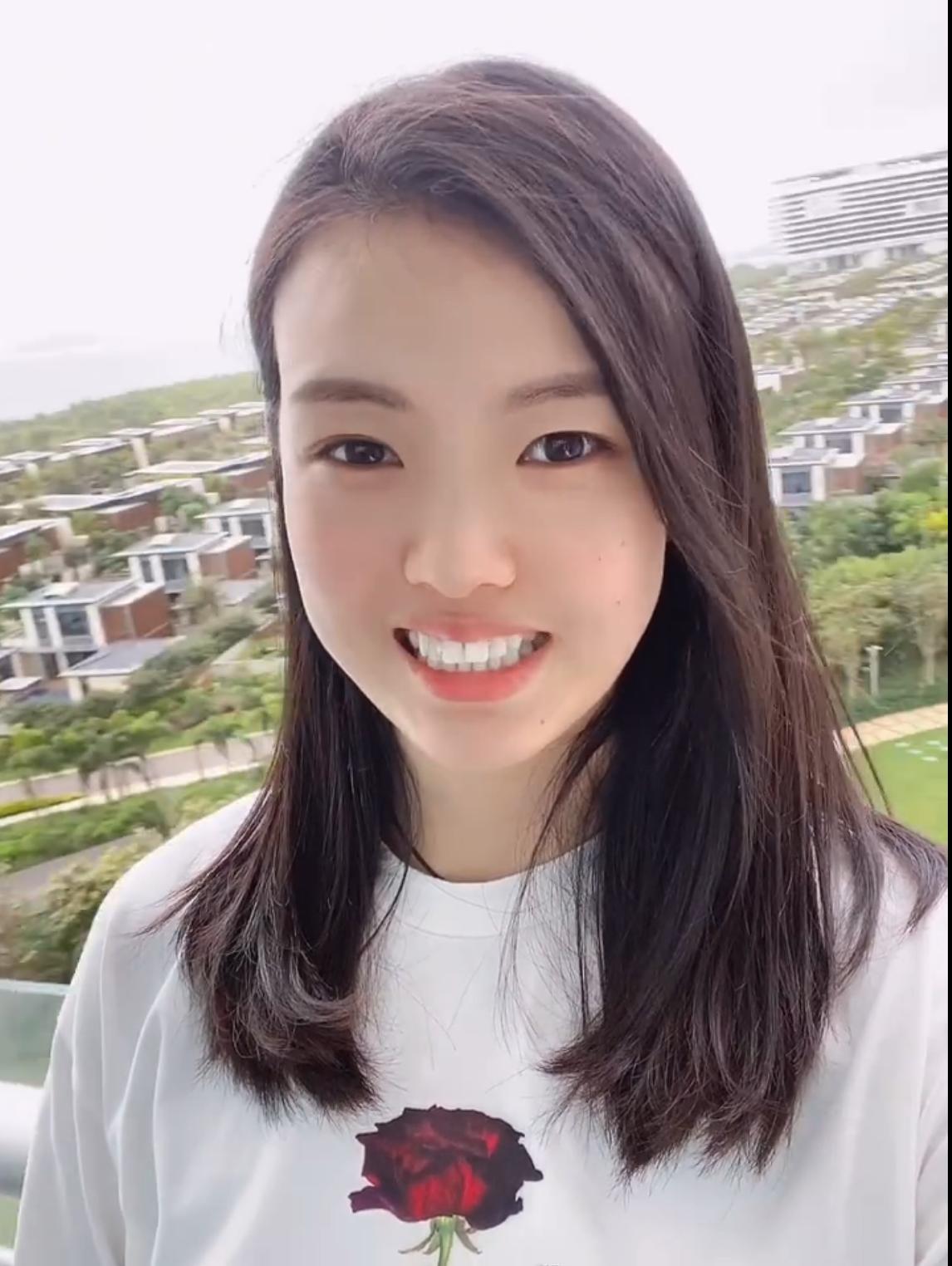 中国女排奥运冠军张常宁康复训练,女排张常宁有孩子了吗