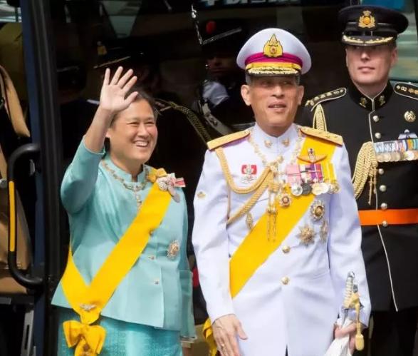 泰国公主诗琳通回泰,泰国公主诗琳通朴素无华