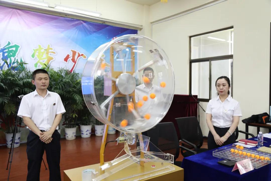 丹徒区炎黄外国语,丹徒炎黄外国语学校招生