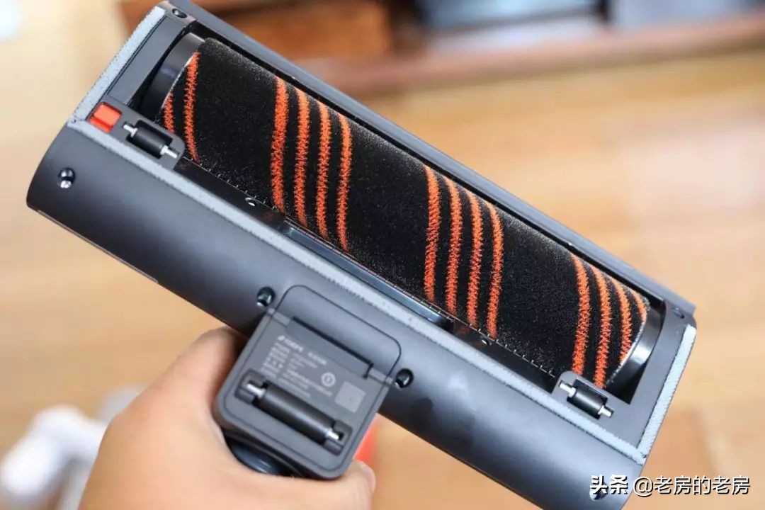 吸拖一体吸尘器和戴森,戴森洗脱一体吸尘器测评