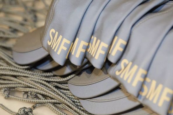 comeon跟别人合拍,comeon跟着音乐节奏