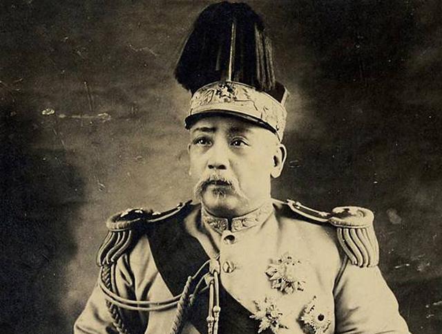 民国的两大总统：*贼国**袁世凯，国父孙中山，历史给出了怎样的抉择