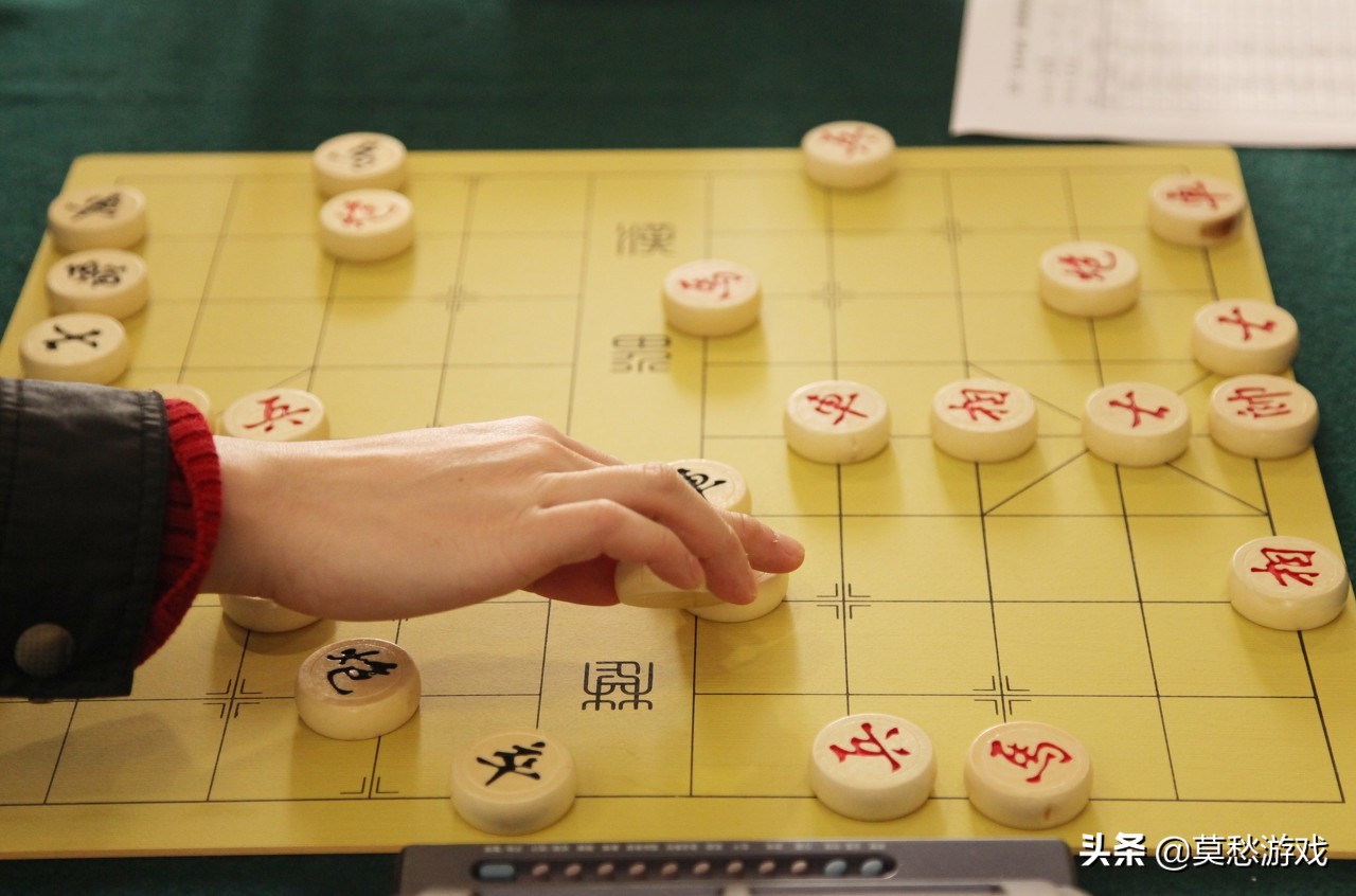 象棋开局10步必背中炮对巡河炮,下象棋开局的技巧
