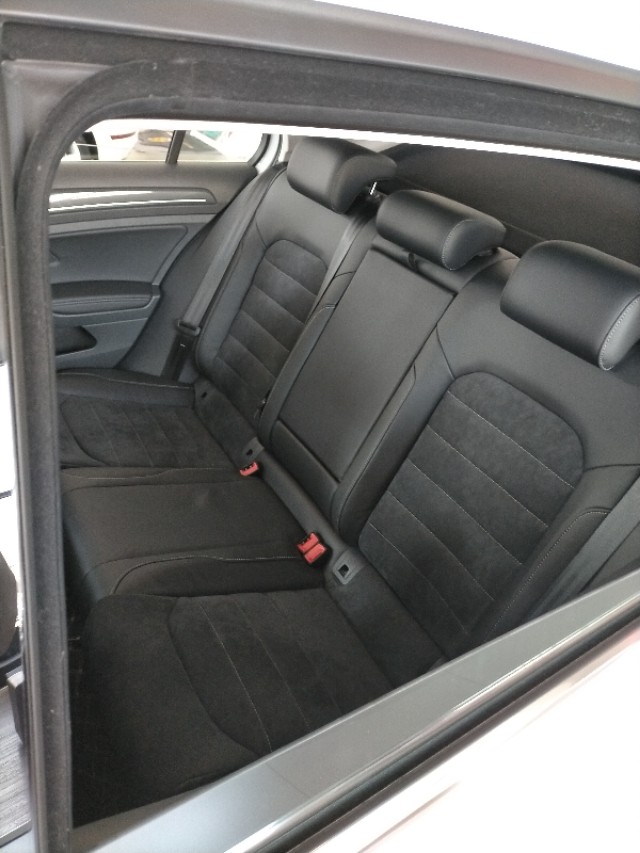 高尔夫2019款280tsidsg舒适型,高尔夫2019款280tsi自动舒适型