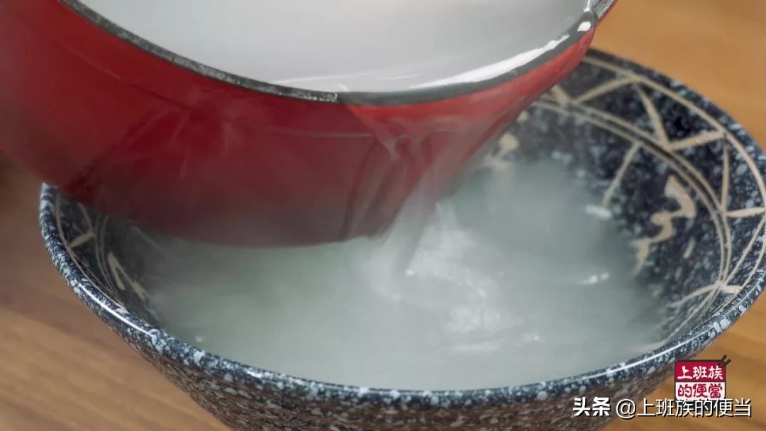 超简单的冷锅串串的做法,冷锅串串的家常做法及配方