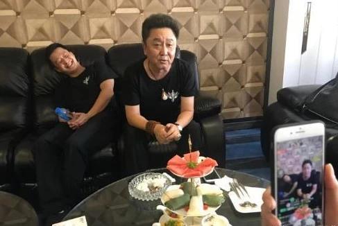 吴京岳云鹏孙越相声完整版,岳云鹏孙越调侃吴京是什么节目