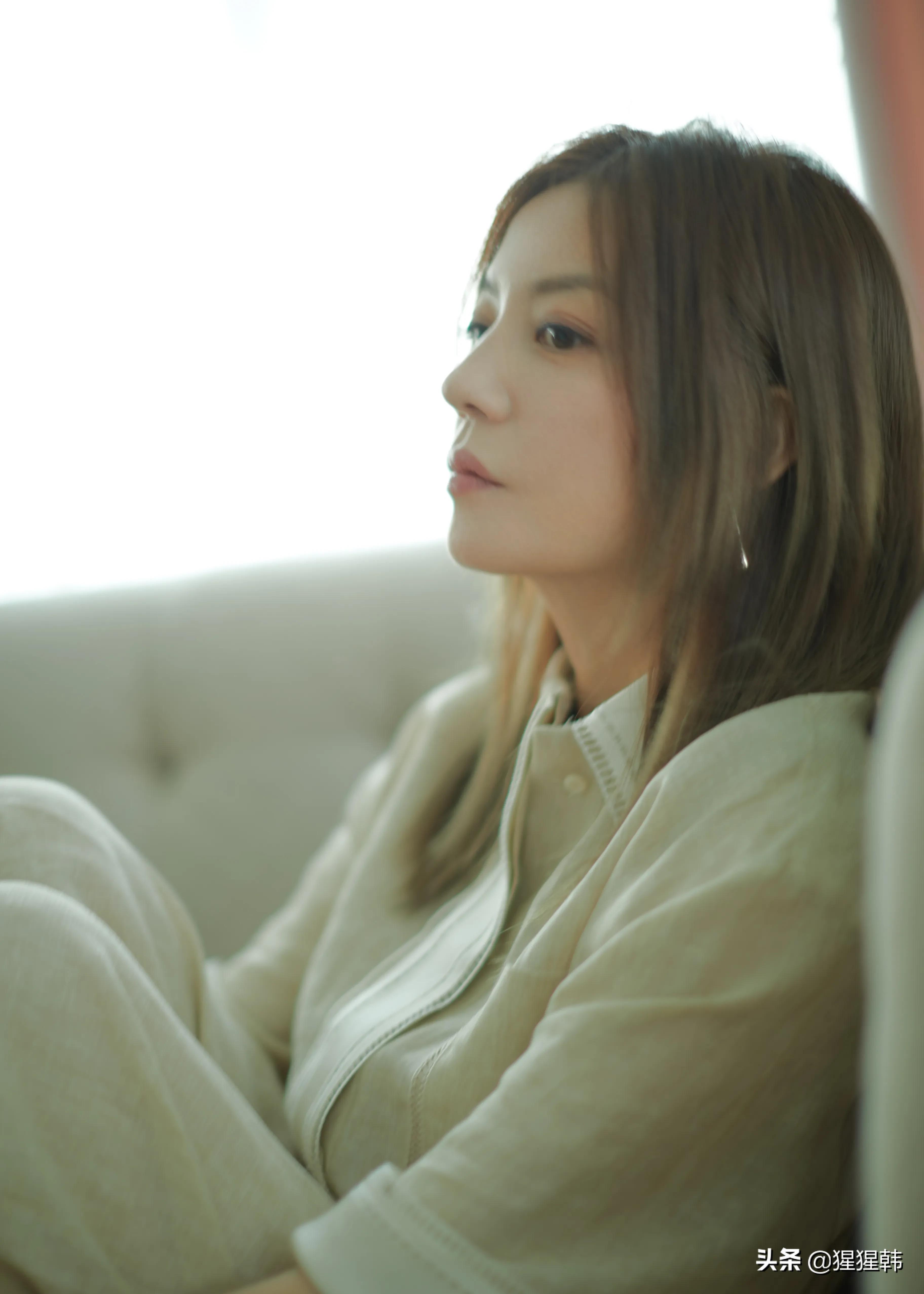 赵薇▪️电影氛围感画报｜美薇身着星装Kstyle