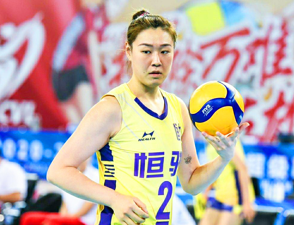 女排奥运资格赛出线,中国女排栗垚最新消息