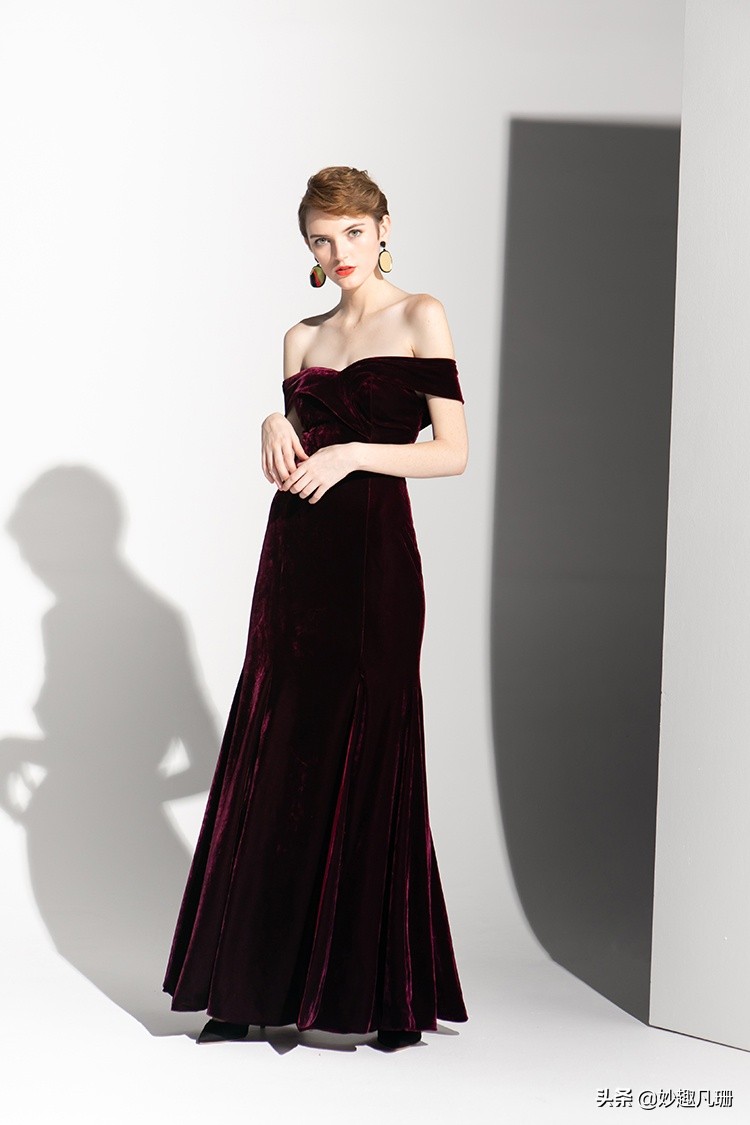 高端年会气质礼服推荐高级感,华丽设计感年会时尚轻奢高级礼服