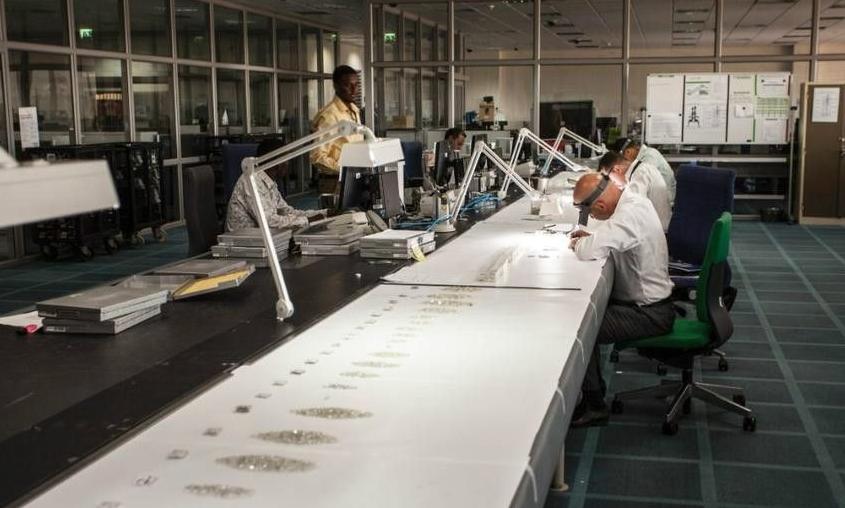 钻石为何被称为20世纪最大骗局,钻石到底是不是最大骗局