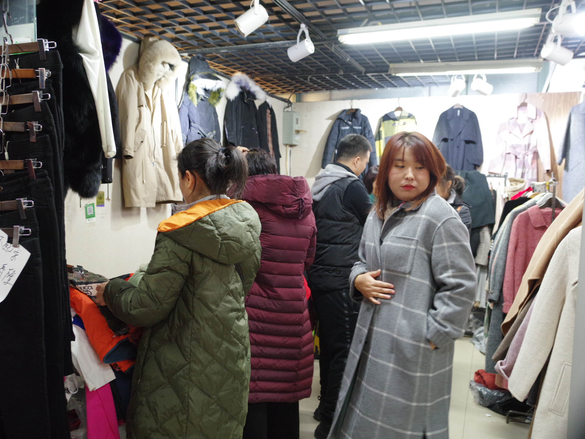 迎鼠年春节前天通尾货大甩卖最后10天