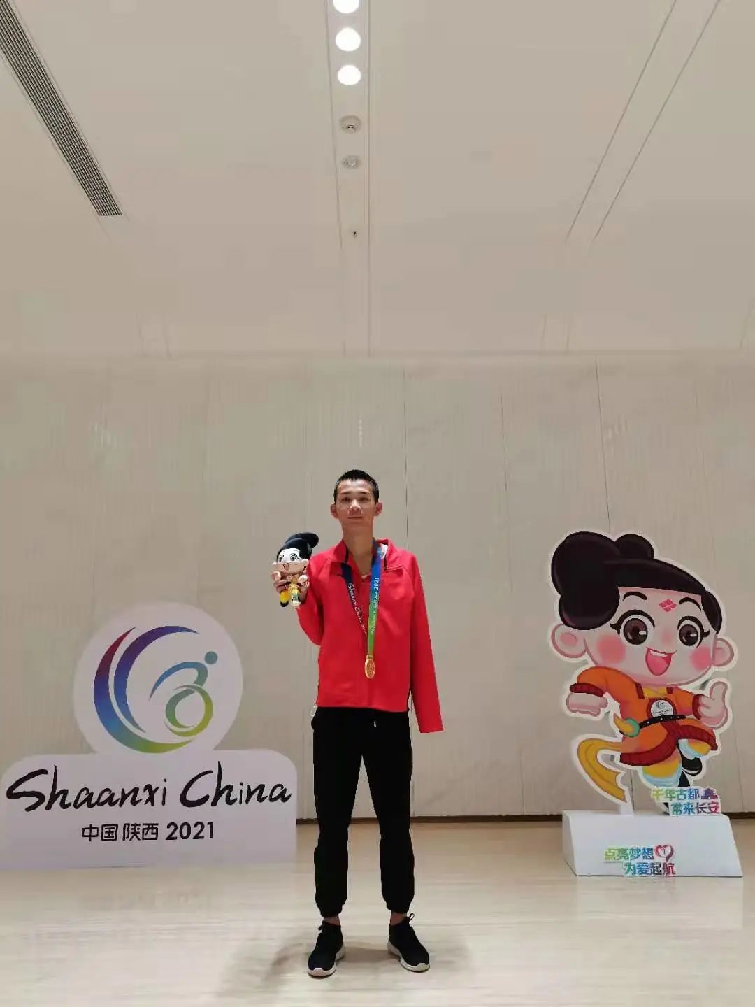 骄傲的少年2021奥运会夺冠瞬间,骄傲的少年奥运夺冠新闻