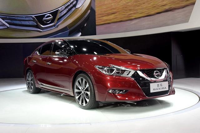 日产西玛海外改款来袭还值得买吗,外观不输百万车