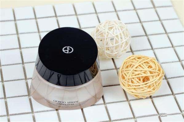 适合痘痘肌的素颜霜差评,最好用的素颜霜是哪款