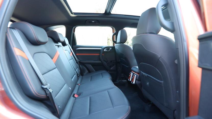 哈弗大狗2021款1.5t马犬版测试,哈弗大狗1.5tdct马犬版白色