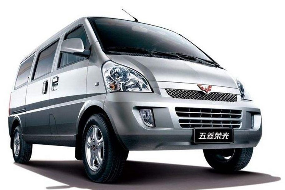 开瑞优优对比五菱荣光,新款开瑞优优怎么样