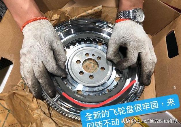 高尔夫干式双离合变速箱异响,高尔夫7变速箱异响