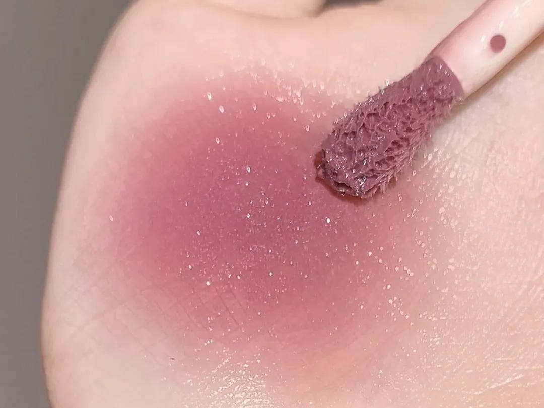 显白嘟嘟唇唇蜜,嘟嘟唇橘色唇蜜