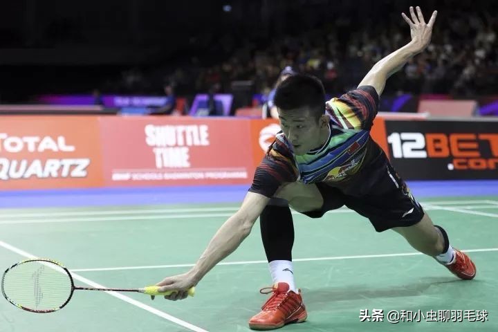 冬天天冷，在家照样可以练羽毛球！这样练效果超级好