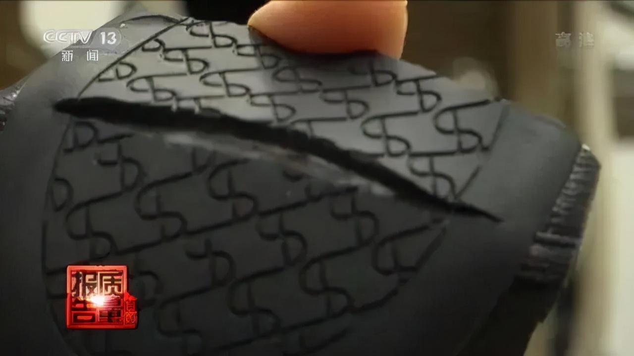 阿玛尼掉色凉鞋,阿玛尼皮凉鞋多少钱