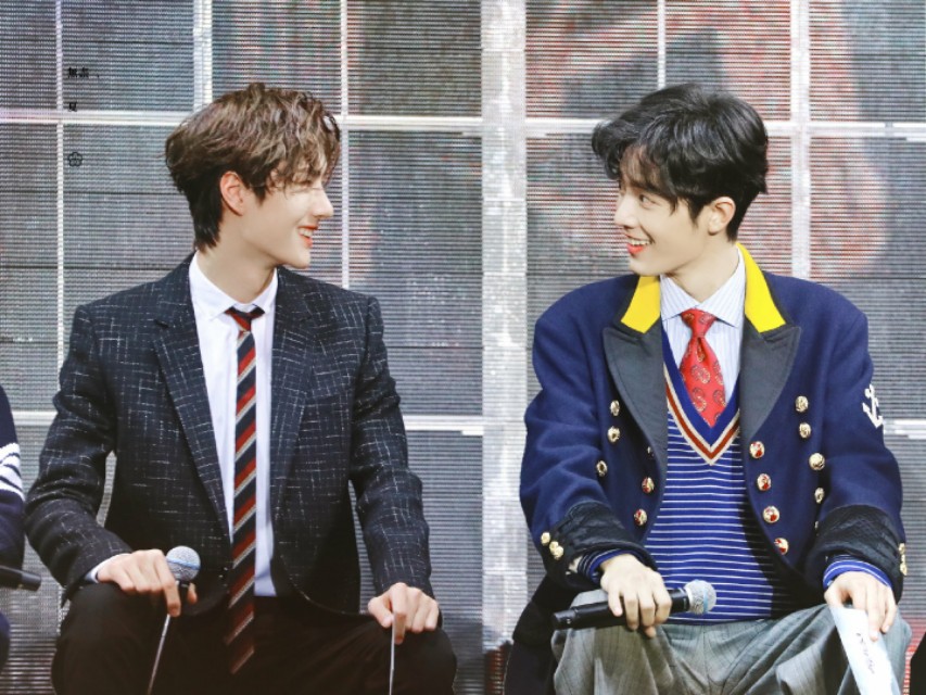 南唱泰见神奇影子，“冰冷的恨意”喜添新成员，粉丝：蓝大又是你