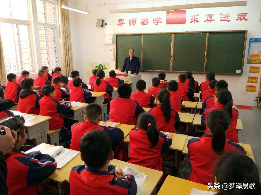 黄香小学地址,黄香小学