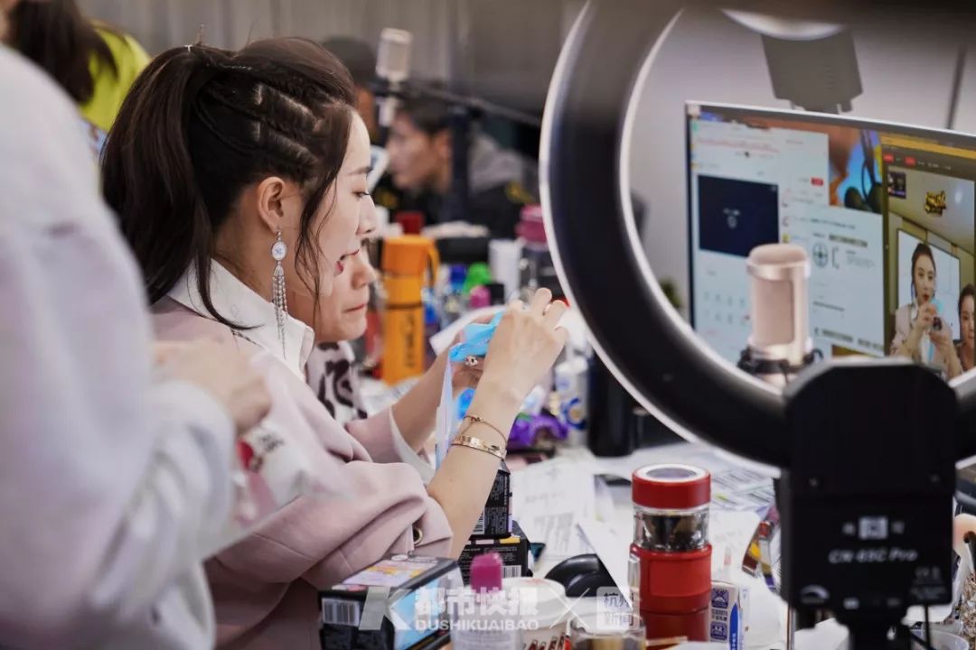 薇娅有哪些淘宝店铺,薇娅的淘宝店铺