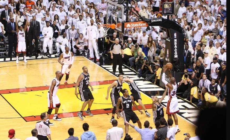 总决赛最伟大投篮,乔丹魔术师总决赛拉杆