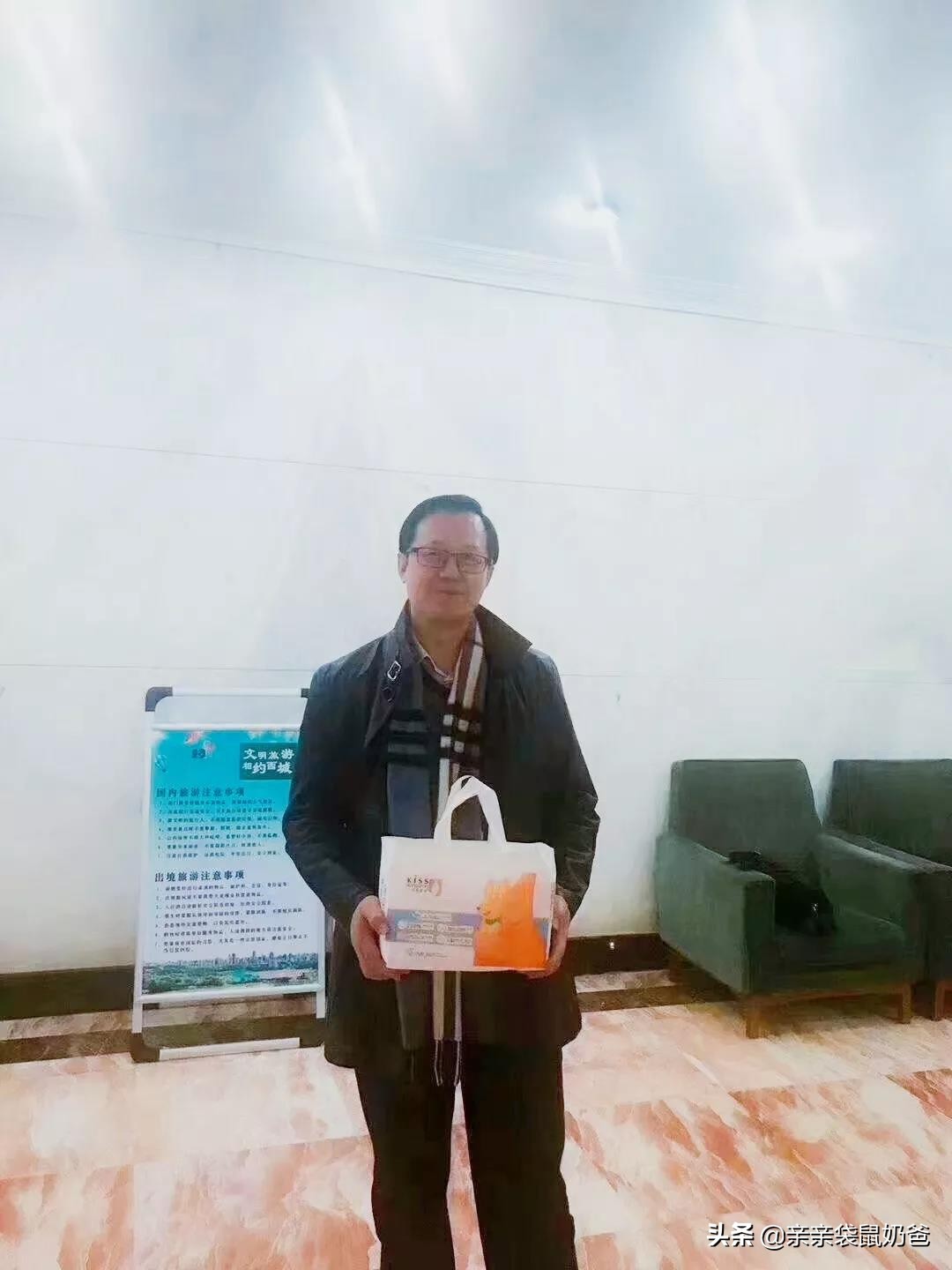 这些明星都在用亲亲袋鼠，快来看看他们安利了什么