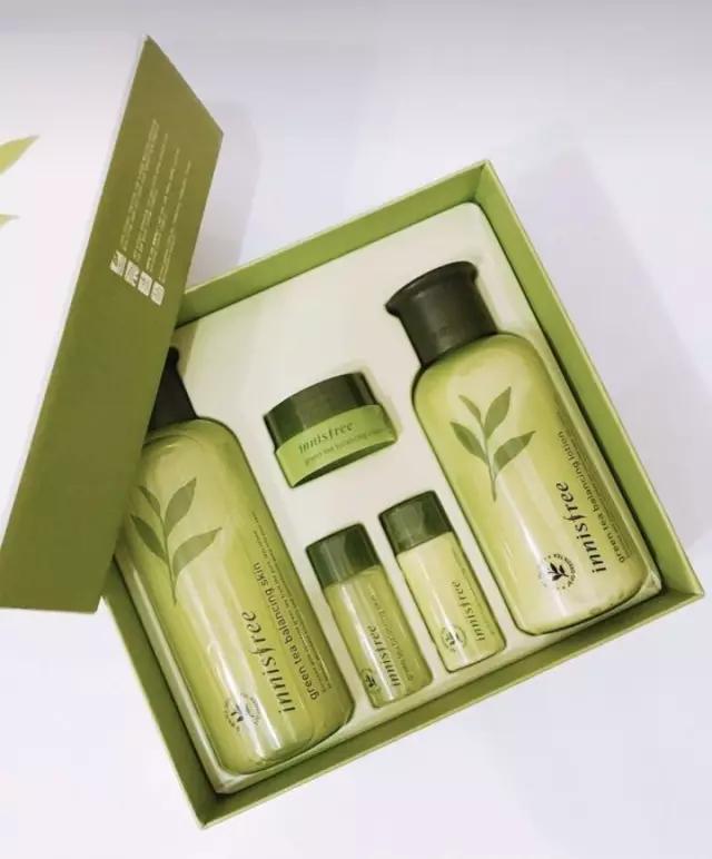 20-30岁的护肤套装,适合25-30岁的护肤套装推荐