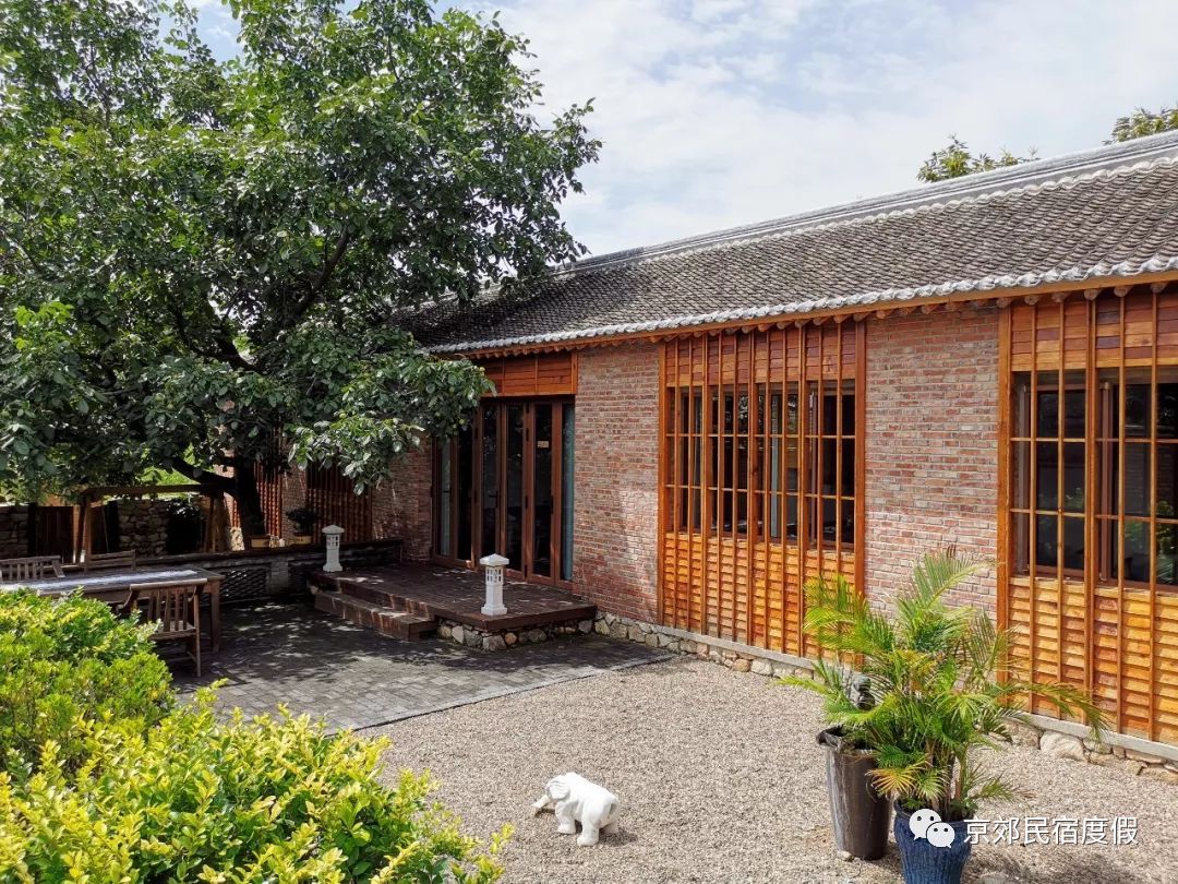 丝绸之路滑雪场民宿推荐,滑雪温泉民宿推荐