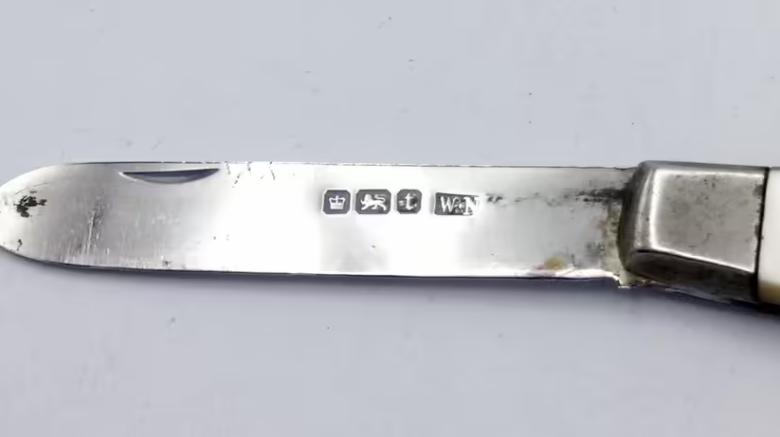 925纯银掉色吗,925纯银值钱吗