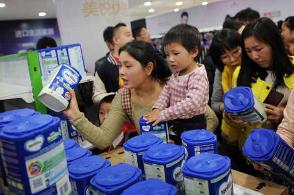 雀巢进口奶粉好还是国产奶粉好,进口奶粉买哪个品牌好