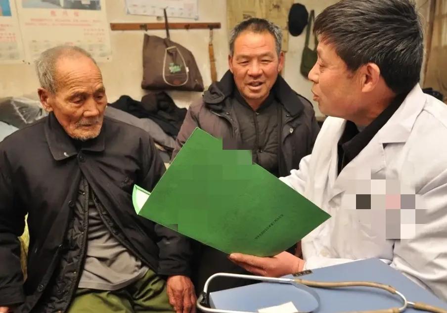 私人诊所每天爆满图片,街上的诊所为何人满为患