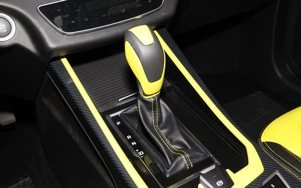 轴距2.7米的车,轴距2.65米以上的车