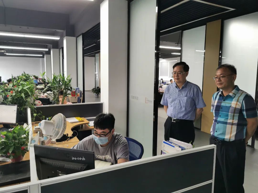 江苏省广告协会贺寿天会长,贺寿天