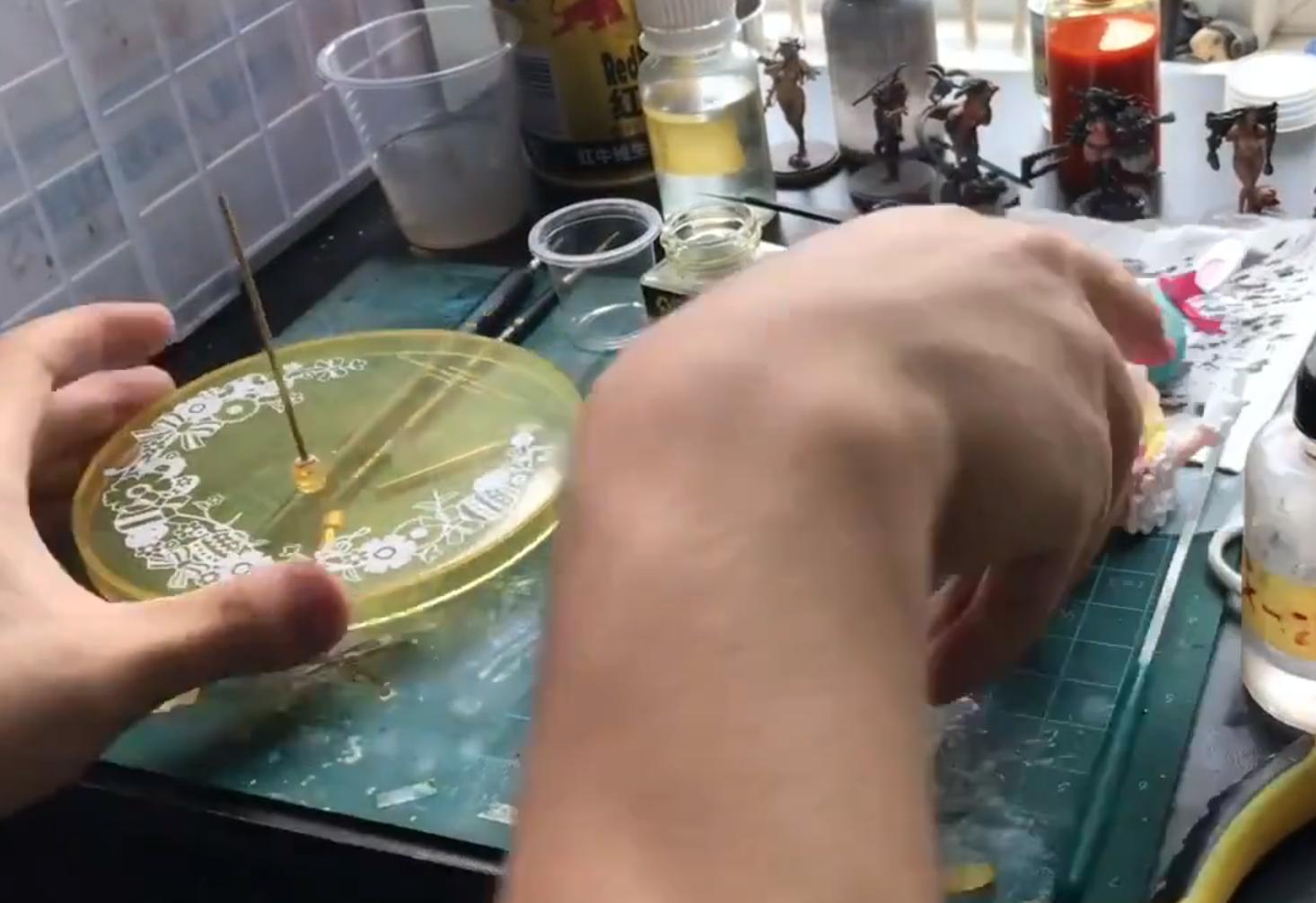 损坏表弟手办事件后续,几千的手办被三岁表弟弄坏后续