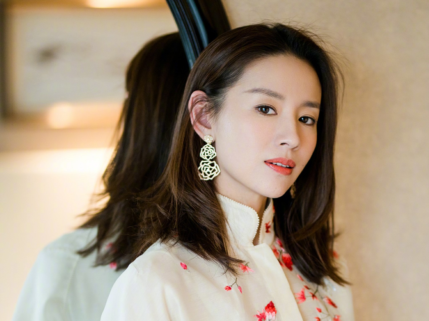 潘粤明与前妻现状,情不自禁潘粤明最后活下来了吗