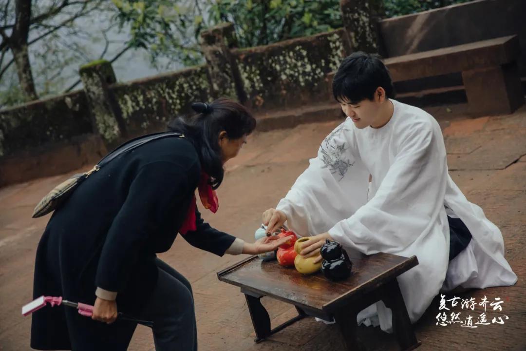 齐云旅游攻略,齐云山旅游攻略大全