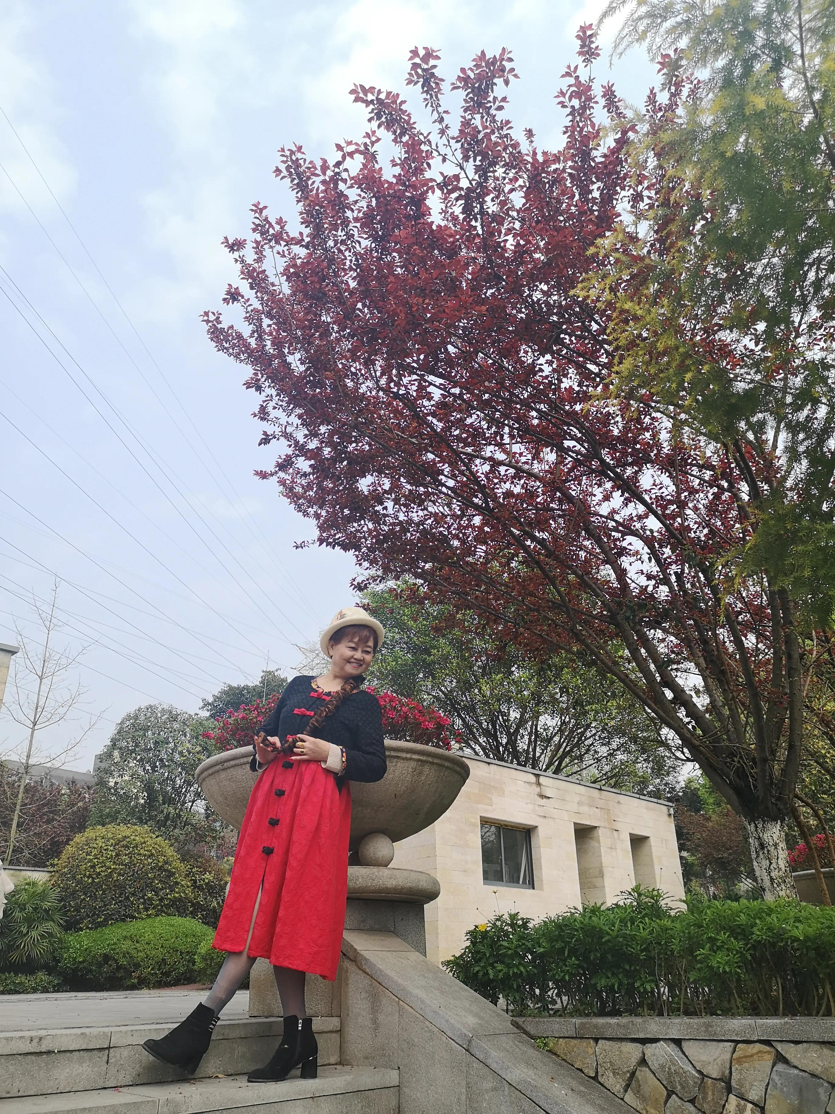 春游和姐妹踏青,春游踏青姐妹拍照