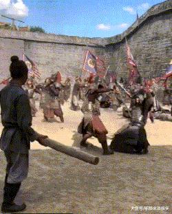 老虎：这是我准备养大吃的，你来凑什么热闹