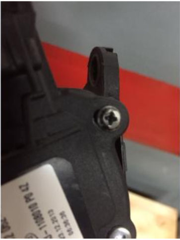 比亚迪f0有时候挂不上挡,比亚迪f0挂挡不走什么原因