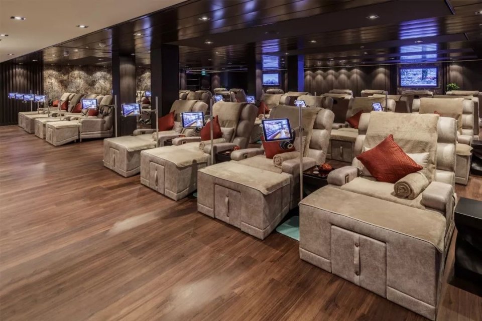 世界梦号邮轮全图,全球最大海上超级城堡