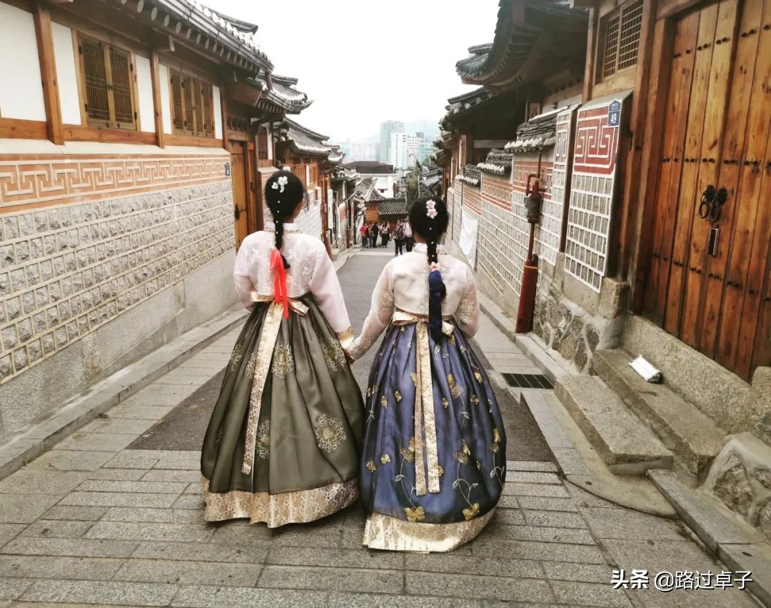 爱的迫降10集世莉首尔相遇,首尔怎么玩转