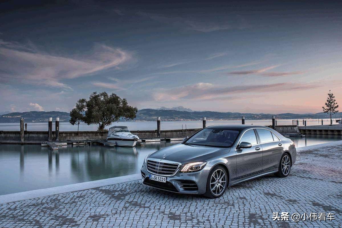 小欢喜杨杨和父母一起开卡丁车,小欢喜季杨杨和父母开卡丁车