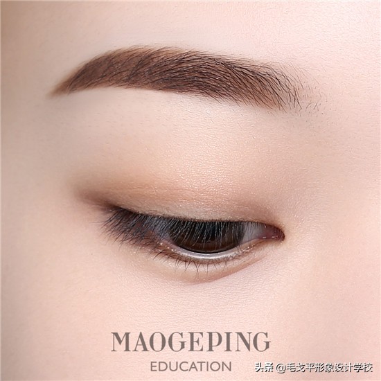 眼妆真的太适合日常了,干净日常的眼妆